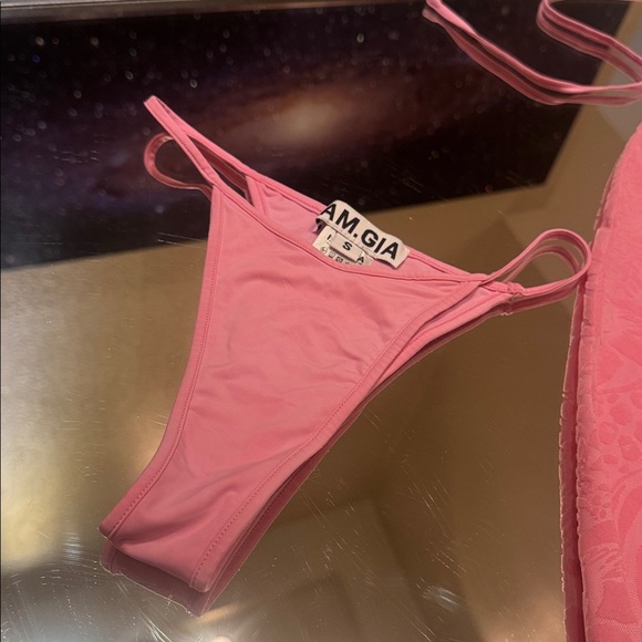 I AM GIA Amina Pink Cut Out Mesh Set - Picture 5 of 12